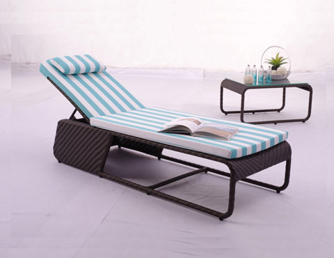 Benaulim Lounger